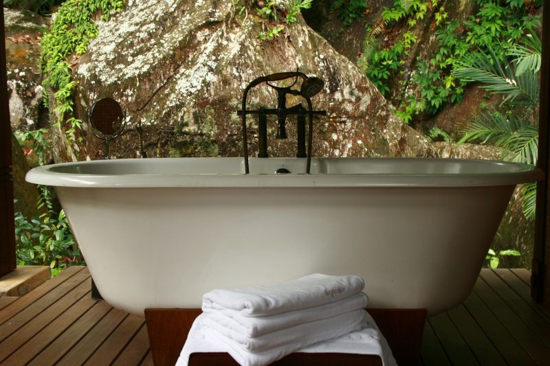 Bathtub Restoration in Denver County, CO